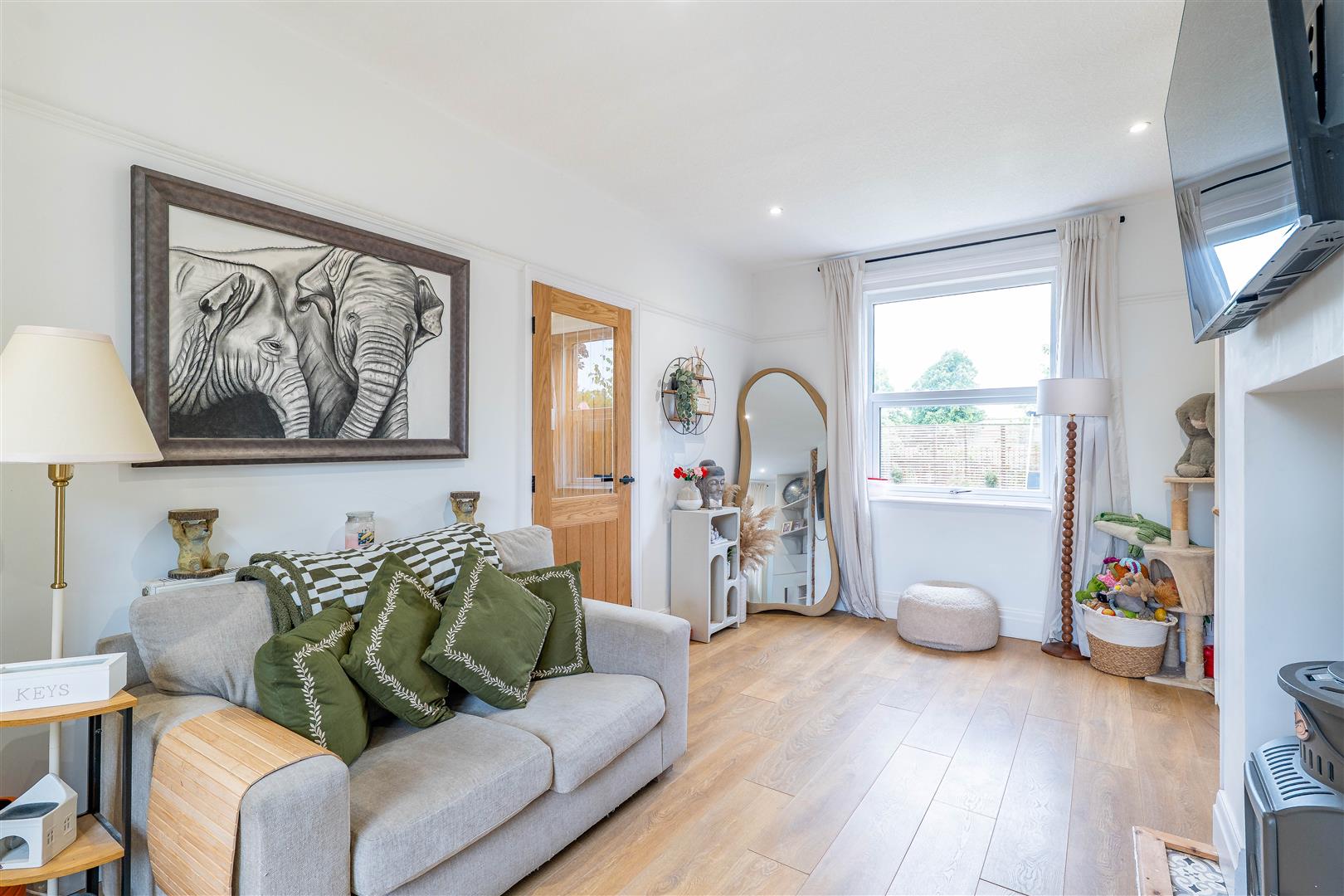 3 bed property in Tennyson Avenue, Chorley